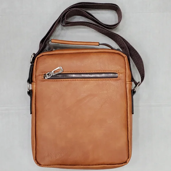Weixier travel bag men's brown leather 9×10×2 inches adjustable strap NEW